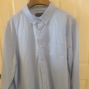 Banana Republic Untucked Fit Dress Shirt